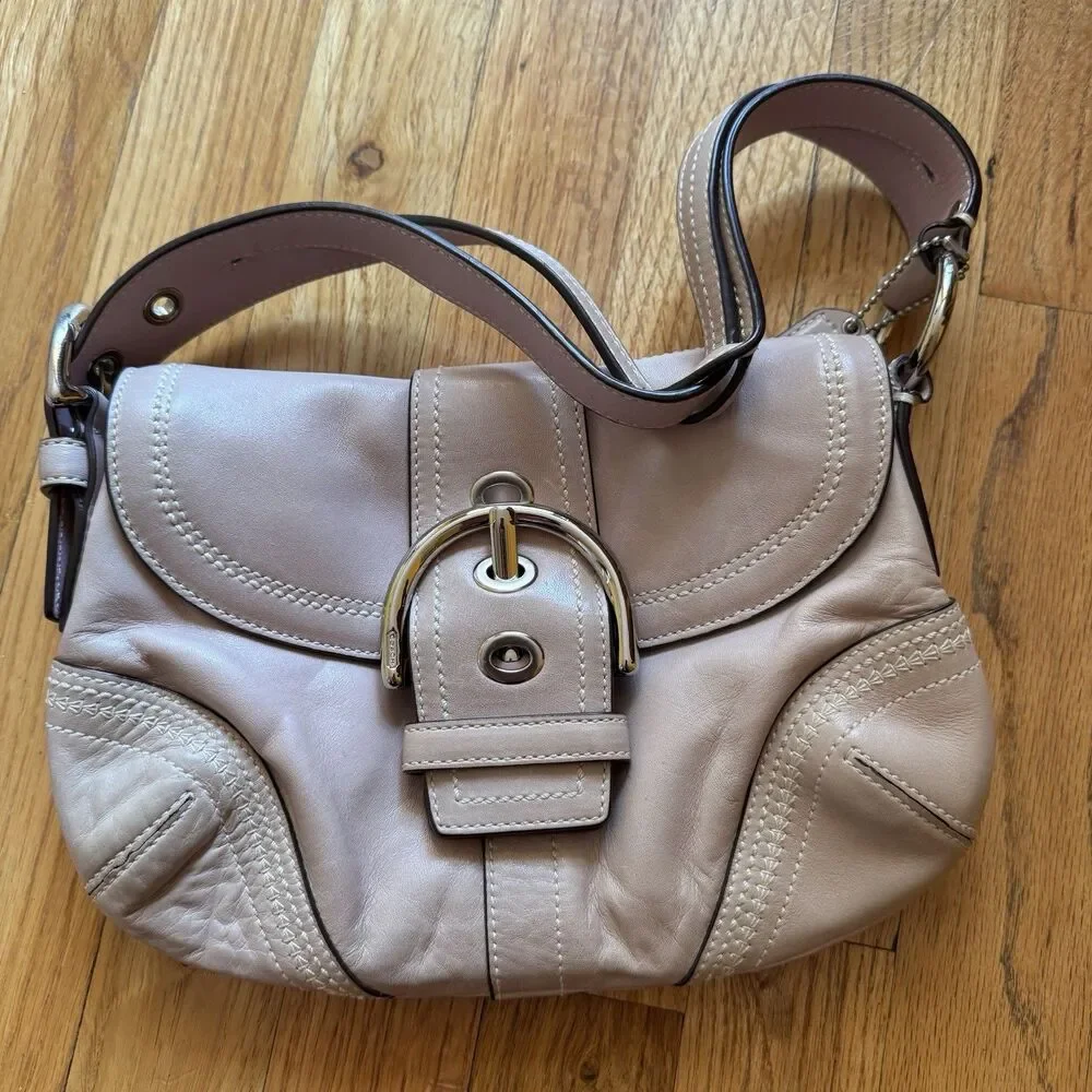 Vintage Coach 10577 Small Lavender Taupe Soho Leather Cross Handle Shoulder Bag